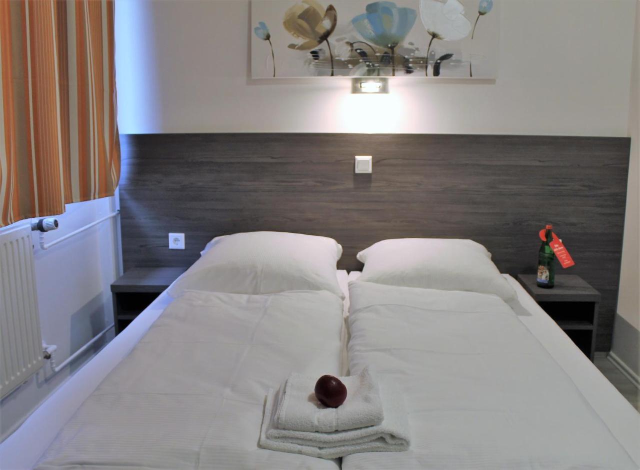 Pionier Hotel Hamburg Wandsbek Extérieur photo